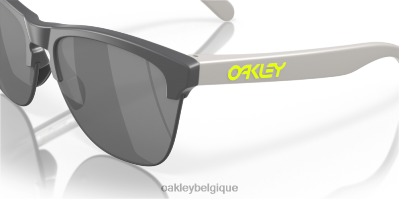être Oakley lunettes peaux de grenouille légères verres prizm noirs, monture gris foncé mat LFB04215